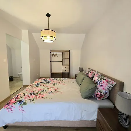 Charmante Maison Avec Piscine Chauffee Privee Au Coeur Du Perigord Noir - Fr-1-616-530 Prázdninový dům
